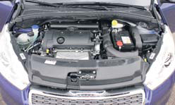 Peugeot 208 test motorcompartiment