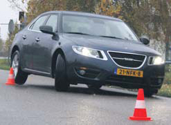 Saab 9-5 Sedan test slalom