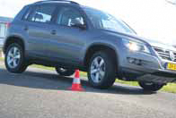 Volkswagen Tiguan 2.0 TDI test slalom