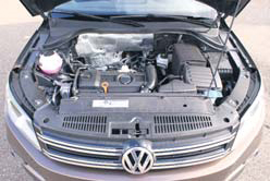 Volkswagen Tiguan 1.4 test motorcompartiment