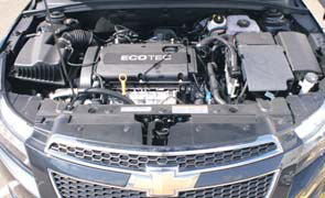 Chevrolet Cruze 1.8 Sedan motorcompartiment