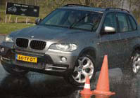 BMW X5 test slalom