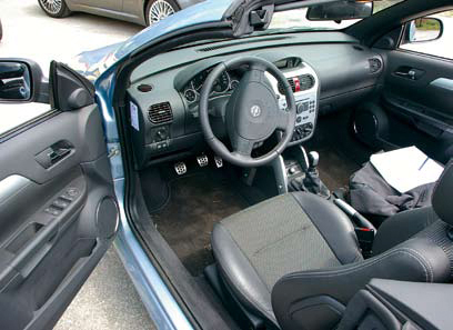 Opel Tigra Twintop test interieur
