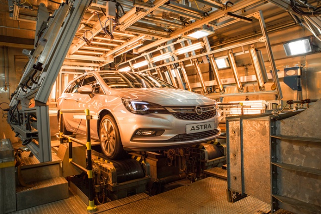 Opel Astra Sports Tourer getest onder extreme temperaturen
