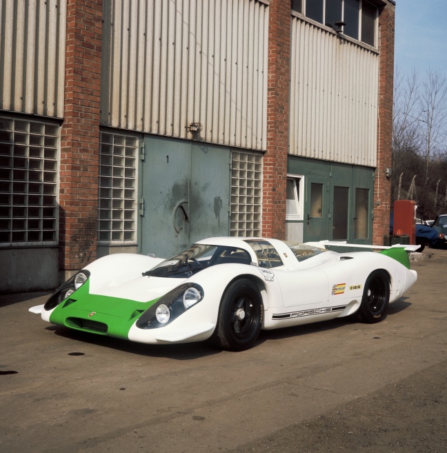 Jubilarissen en meer in en rond het Porsche Museum