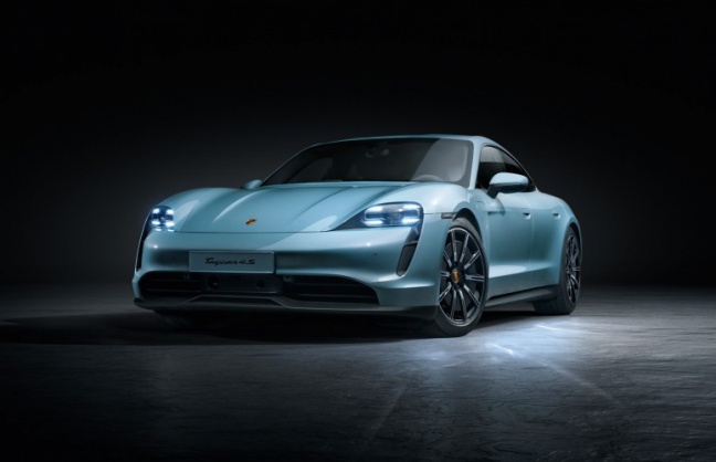 Porsche breidt elektrische range uit met Taycan 4S