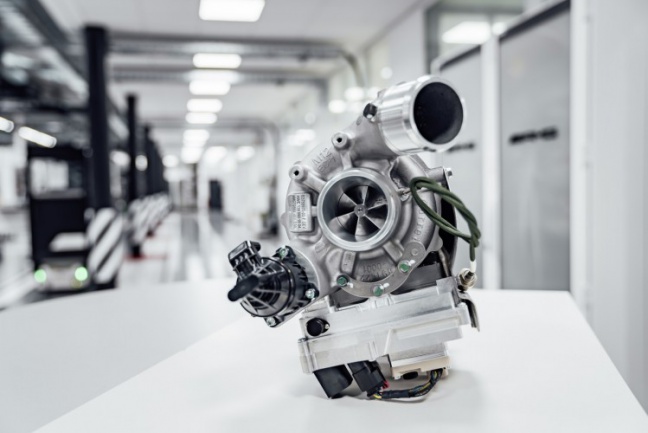 Mercedes-AMG vergroot efficiëntie en performance met elektrische uitlaatgasturbo