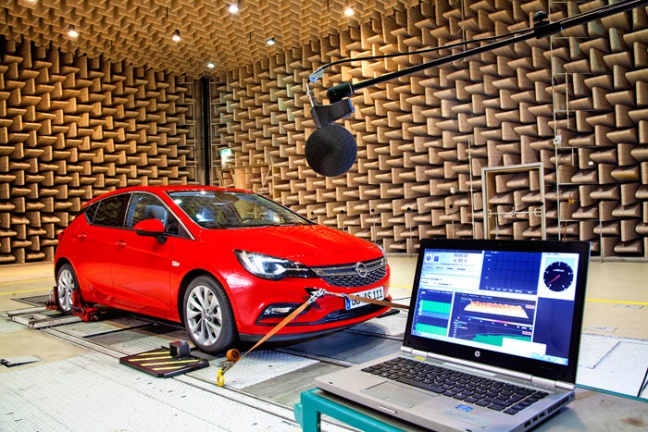 Geluidsbeleving nieuwe Opel Astra geperfectioneerd in akoestisch lab