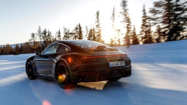 Nieuwe generatie Porsche 911 ondergaat allerlaatste tests