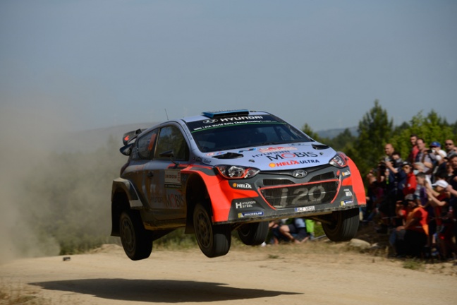 Unieke prestatie Kevin Abbring in Rally Italia Sardegna: eerste Nederlandse overwinning in WK-klassementsproef
