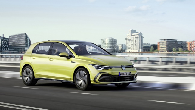 Volkswagen breidt Golf-gamma uit met sportieve R-Line-uitvoering
