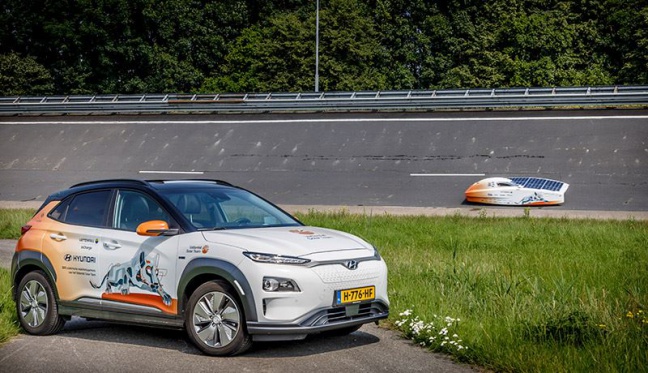 Hyundai ondersteunt Vattenfall Solar Team met inzet KONA Electric
