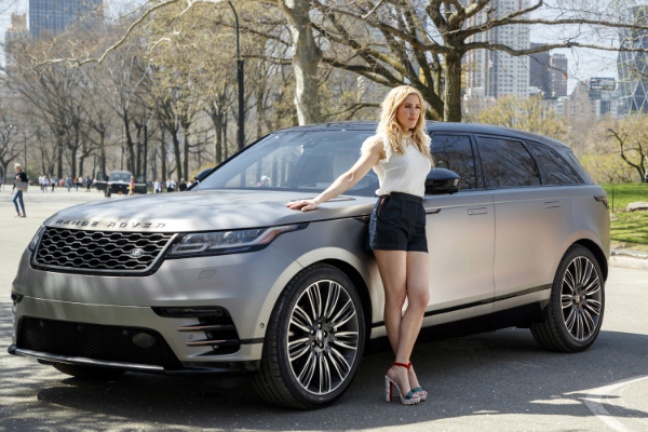 Range Rover VELAR onthuld met live optreden Ellie Goulding