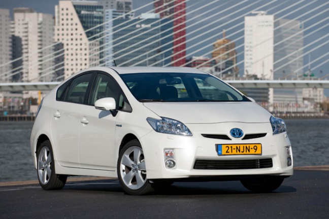 Louwman & Parqui verkoopt 100.000 hybride auto's in Nederland