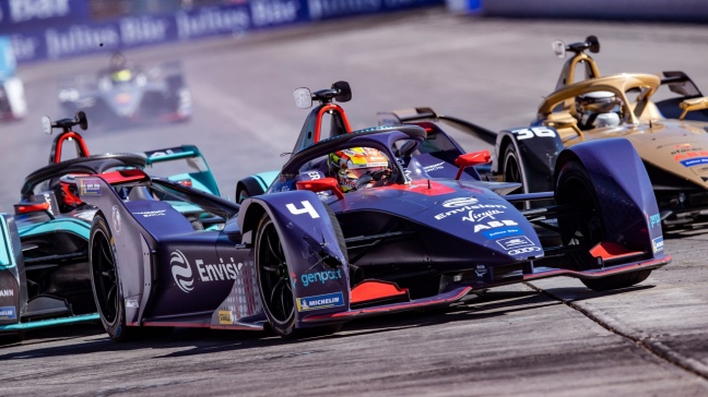 Formule E: Gen2 volgens Robin Frijns ‘één van de moeilijkste auto’s om te rijden’
