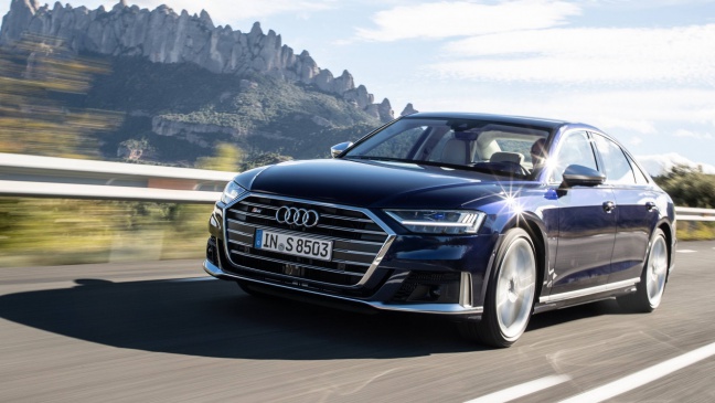 Uit de startblokken: Audi S8 en A8 met V8-power