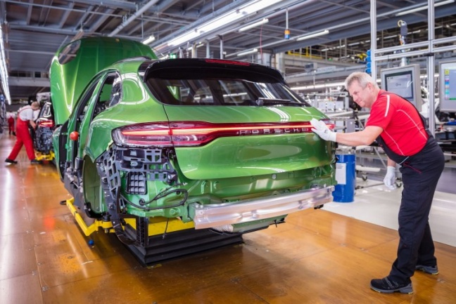 Porsche start productie nieuwe Macan