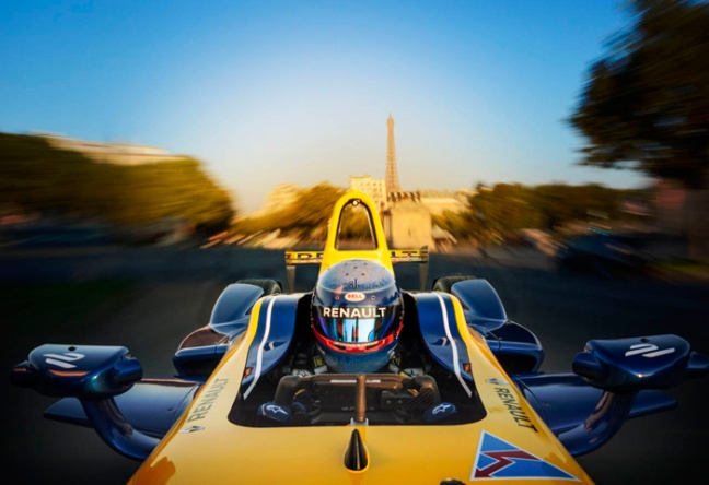 Renault partner van 100% elektrische Formule E-race in straten van Parijs