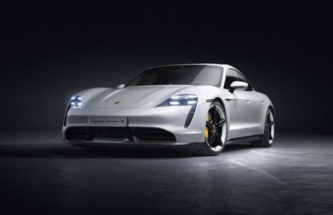 Porsche Taycan: nog snellere acceleratie, nog meer laadgemak