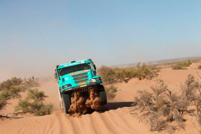 Gerard de Rooij behoudt na vijfde dag leiding in zware Dakar-rally