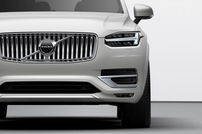 Volvo maakt prijzen en specificaties vernieuwde Volvo XC90 bekend
