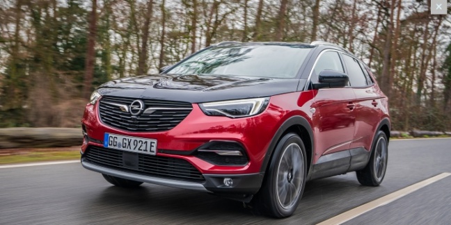 Stille kracht: Opel Grandland X Hybrid4 met Electric All-Wheel Drive