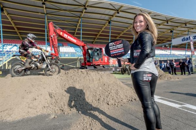 Eerste zand gestort op TT-baan voor Motocross Grand Prix Assen