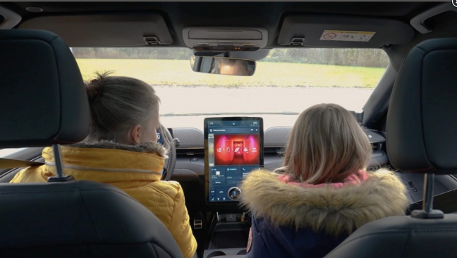 Mustang Mach-E escaperoom biedt interactie met ingebouwde technologie in de auto