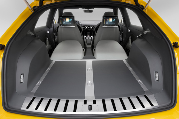 Audi TT offroad concept trunk