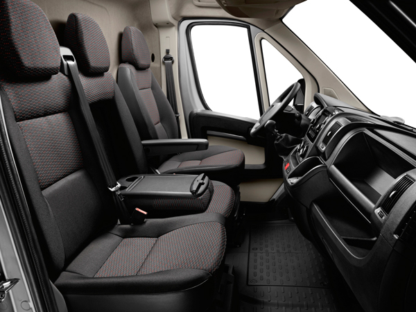 Peugeot Boxer 2014 interieur