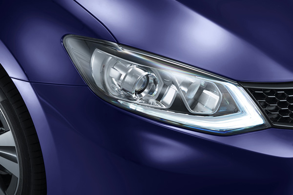 Nieuwe Nissan Pulsar headlight