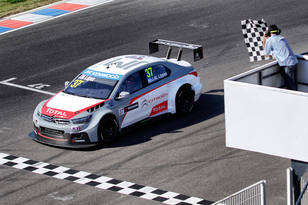 Dubbele zege WTCC Citroen Argentinie 2014 finish