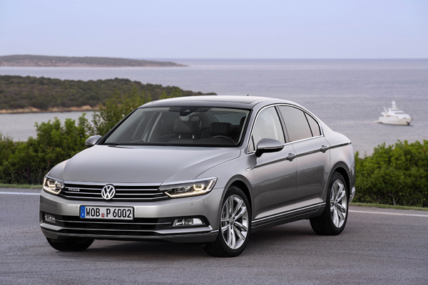 Nieuwe Volkswagen Passat sedan front