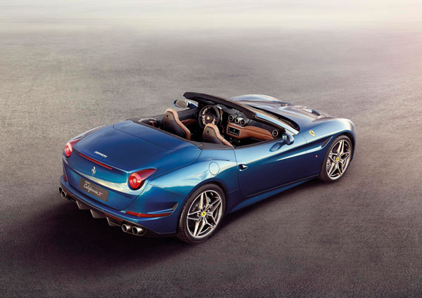 Ferrari California Trequarti posteriore Blu