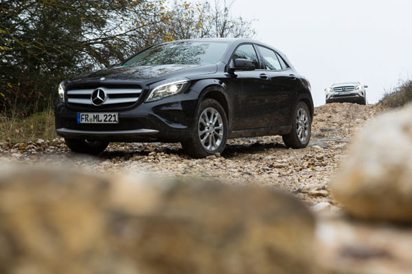 Mercedes-Benz GLA-Klasse productiestart driving