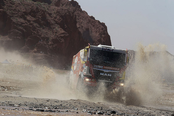 FERM World Rally Team DAKAR Etappe zes splash