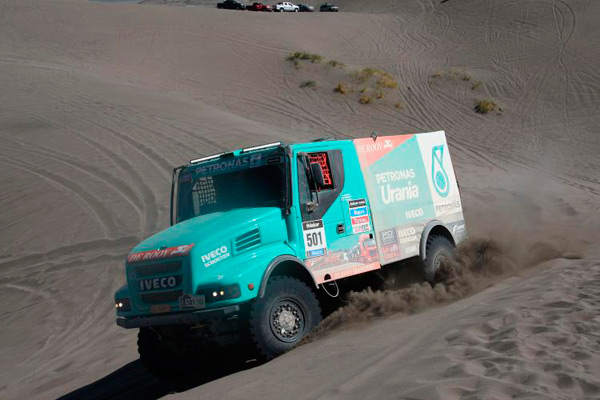 IVECO Dakar2014 GERARD etappe2 action2