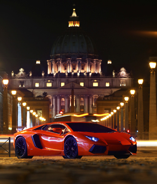 Lamborghini Toscana Tour night