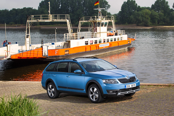 SKODA Octavia Combi Scout veerboot