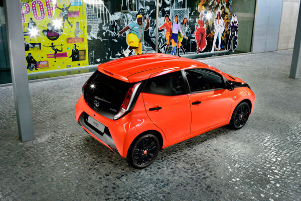 Prijzen nieuwe Toyota AYGO bekend back