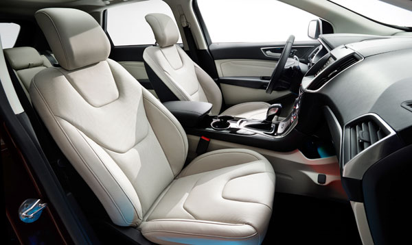 New Ford Edge Titanium interieur