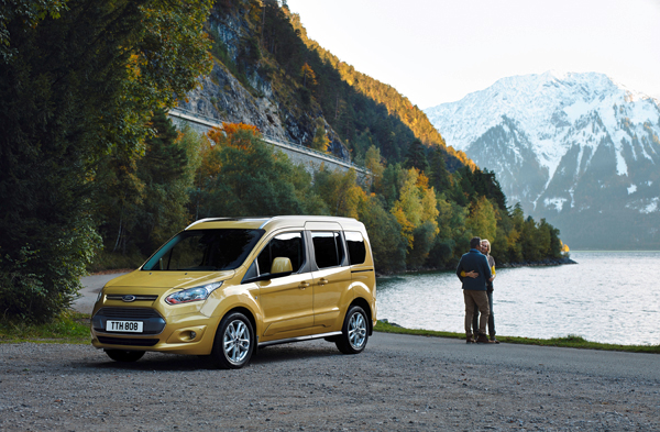 Ford Tourneo Connect lake
