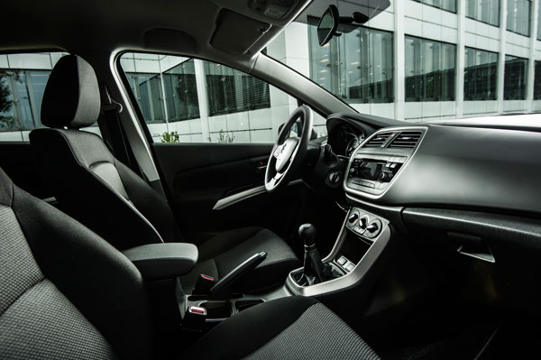 Suzuki S-Cross Urban interieur