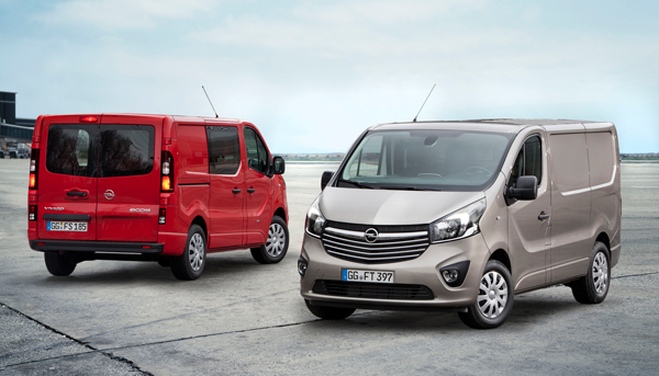 Nieuwe motoren Opel Movano back and front