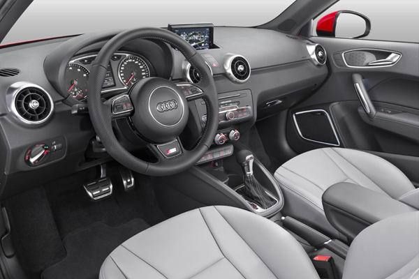 Sportievere looks nieuwe motoren vernieuwde Audi A1 A1 Sportback interieur