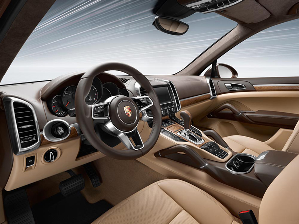 Porsche Cayenne GTS interieur