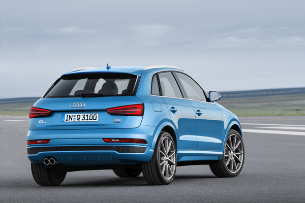 Lager verbruik Audi Q3 RS Q3 blue back