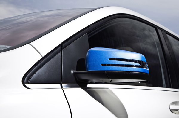 Nieuwe Mercedes B-Klasse Electric Drive mirror