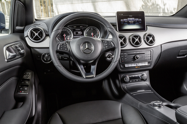 Nieuwe Mercedes B-Klasse efficiency cockpit