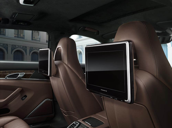 Porsche Panamera Exclusive Series screens